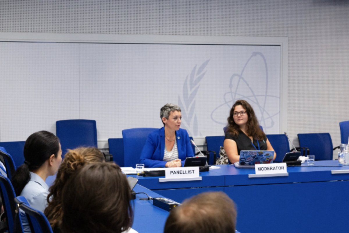 Meeting | Young heroes of nuclear disarmament