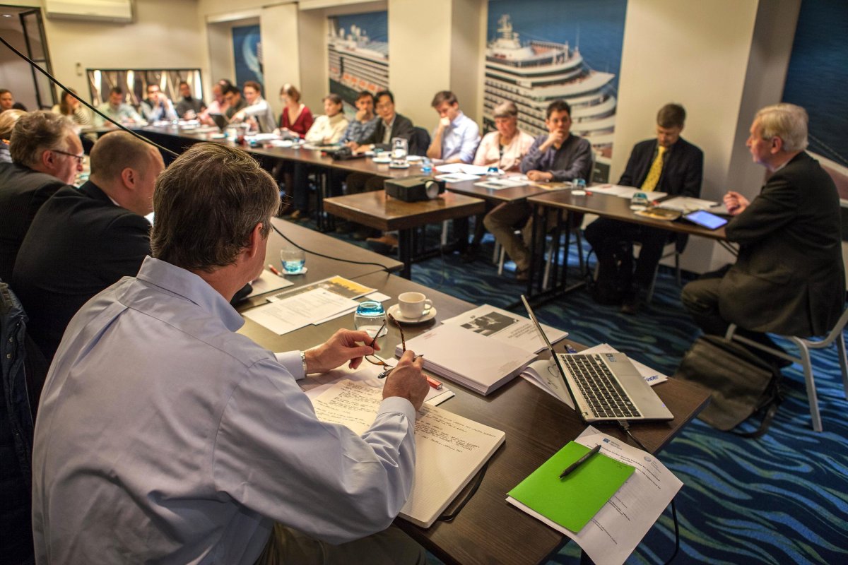 Journalists in a Rotterdam workshop tell safety officials news media has an indispensable role in keeping the public informed in a radiological emergency to avoid panic
